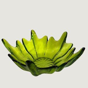 Vintage MCM Viking Epic Stockholm Green Spiked Lotus Bowl Wayne Husted Glass 60s